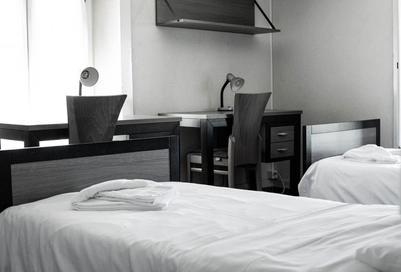 Buffet De La Gare Otel Montrö Dış mekan fotoğraf