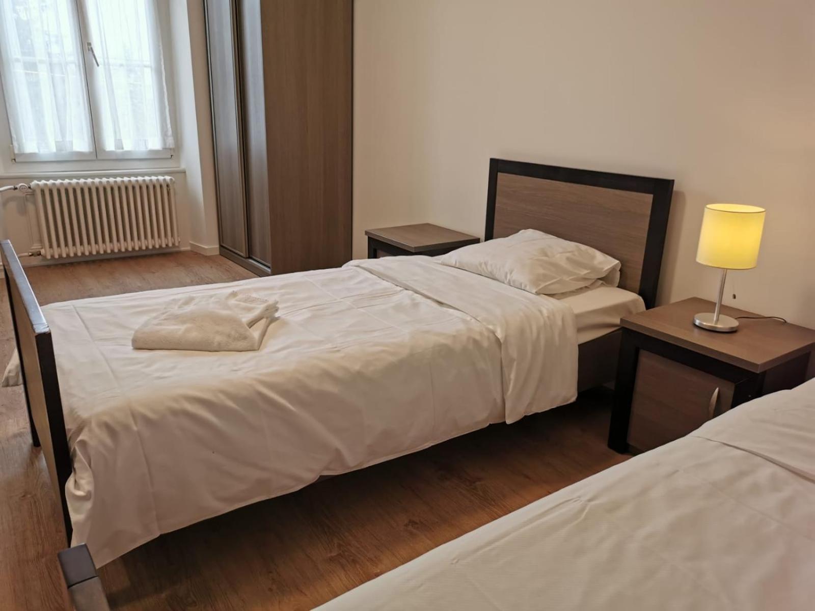 Buffet De La Gare Otel Montrö Oda fotoğraf