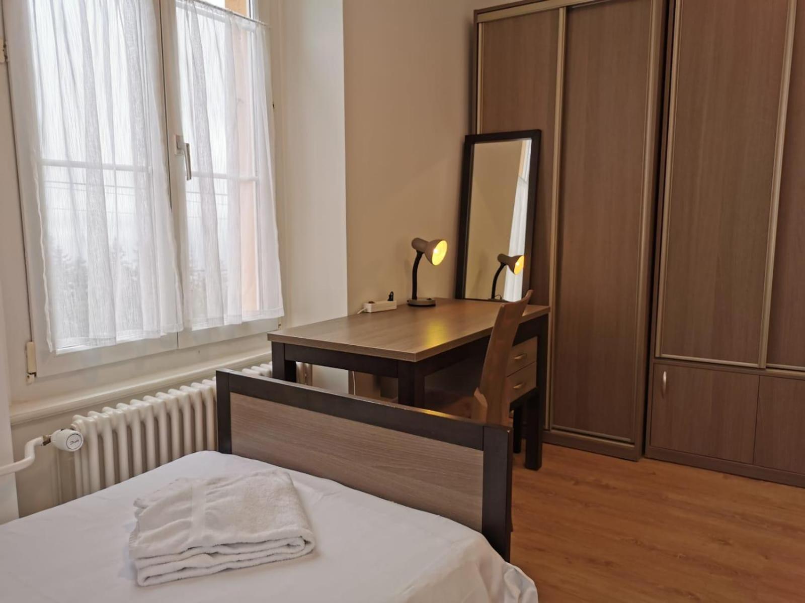 Buffet De La Gare Otel Montrö Dış mekan fotoğraf