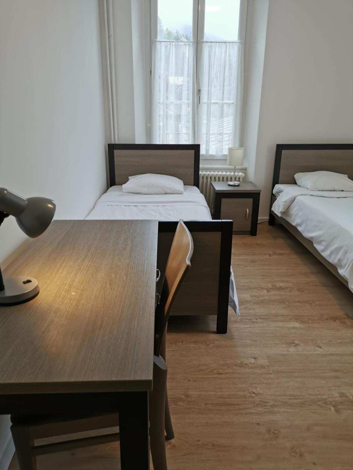 Buffet De La Gare Otel Montrö Dış mekan fotoğraf