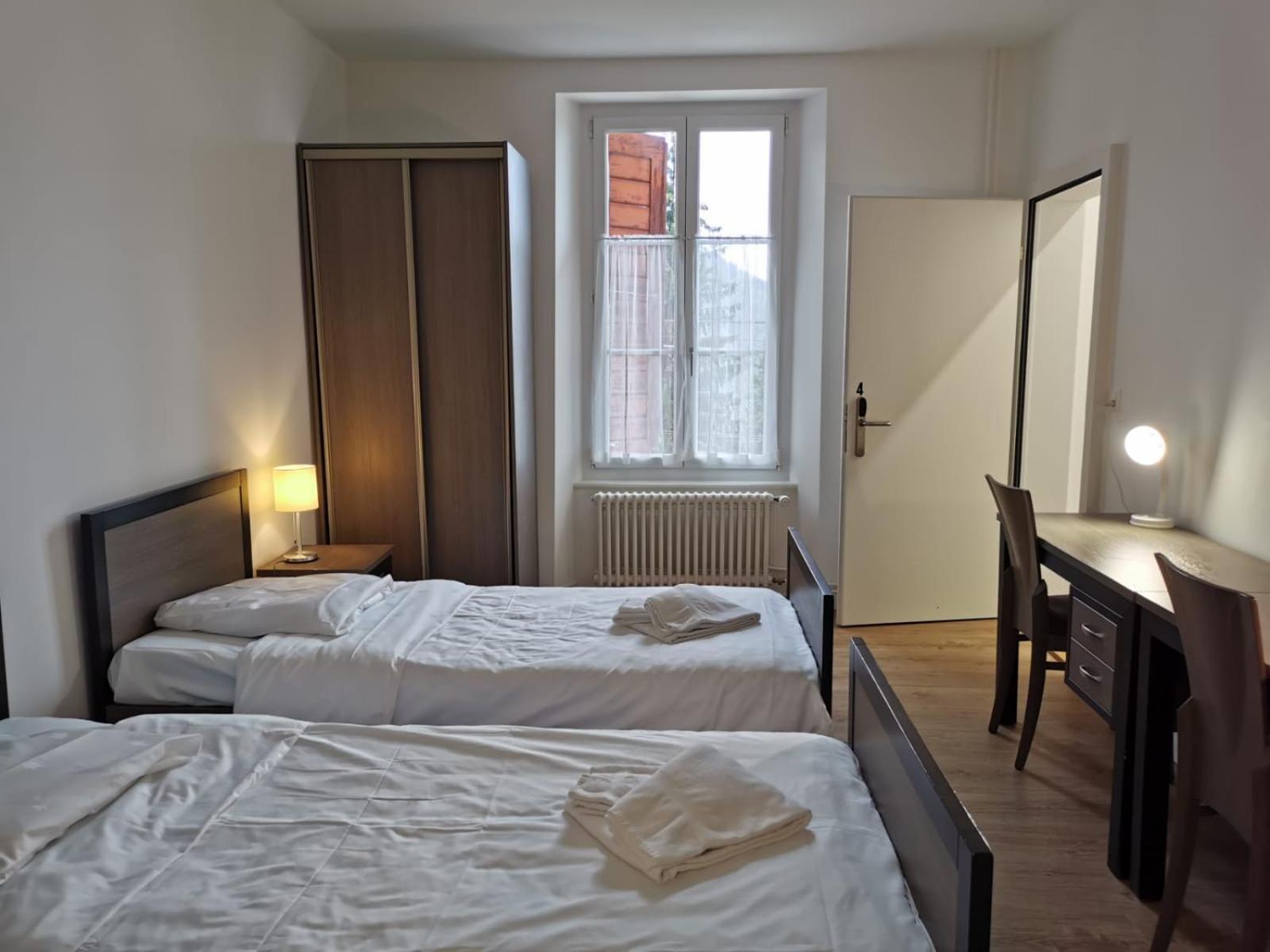 Buffet De La Gare Otel Montrö Dış mekan fotoğraf