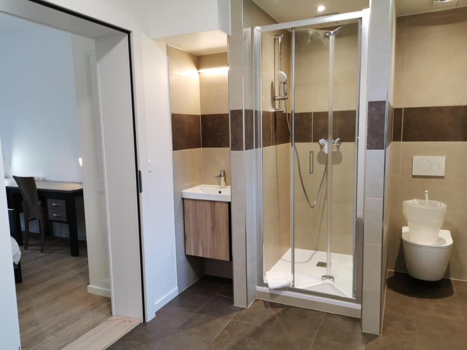 Buffet De La Gare Otel Montrö Dış mekan fotoğraf