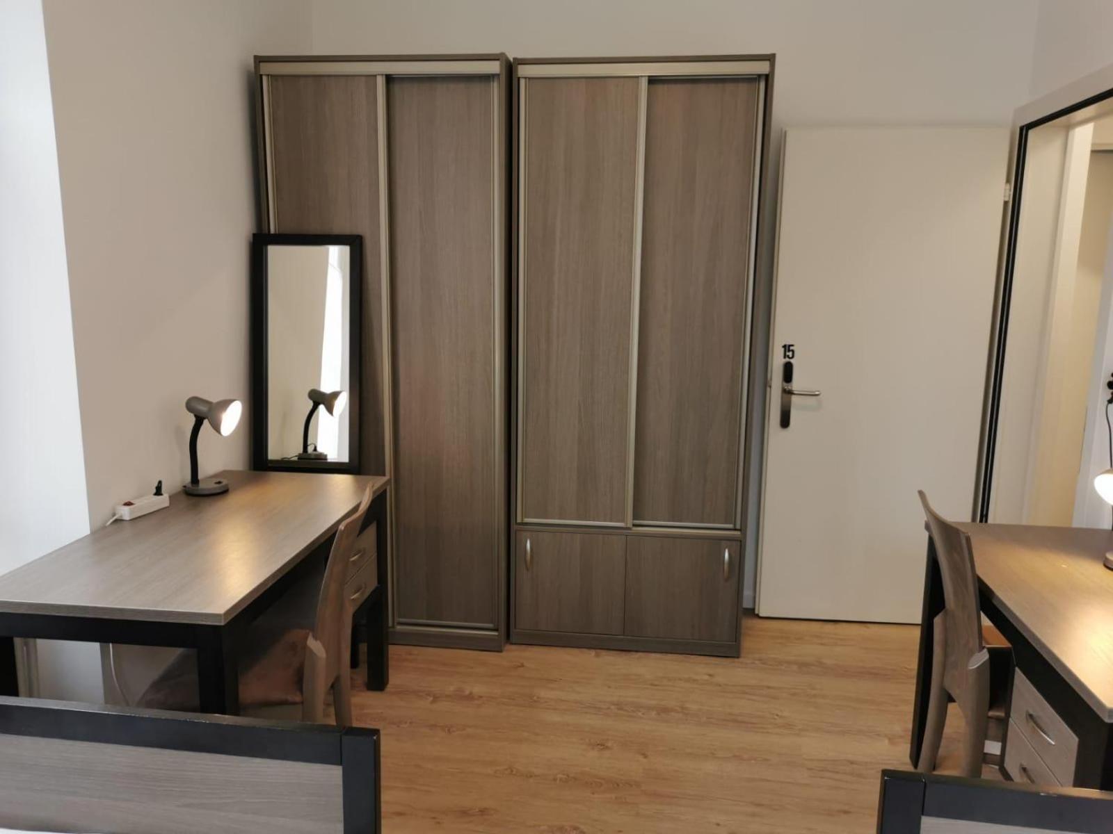 Buffet De La Gare Otel Montrö Dış mekan fotoğraf